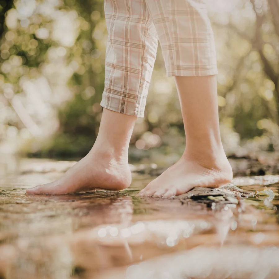 Gentle holistic therapy and relaxation through reflexology